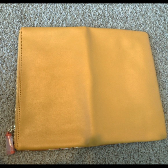 Rachel Pally Reversible Clutch - Picture 3 of 6